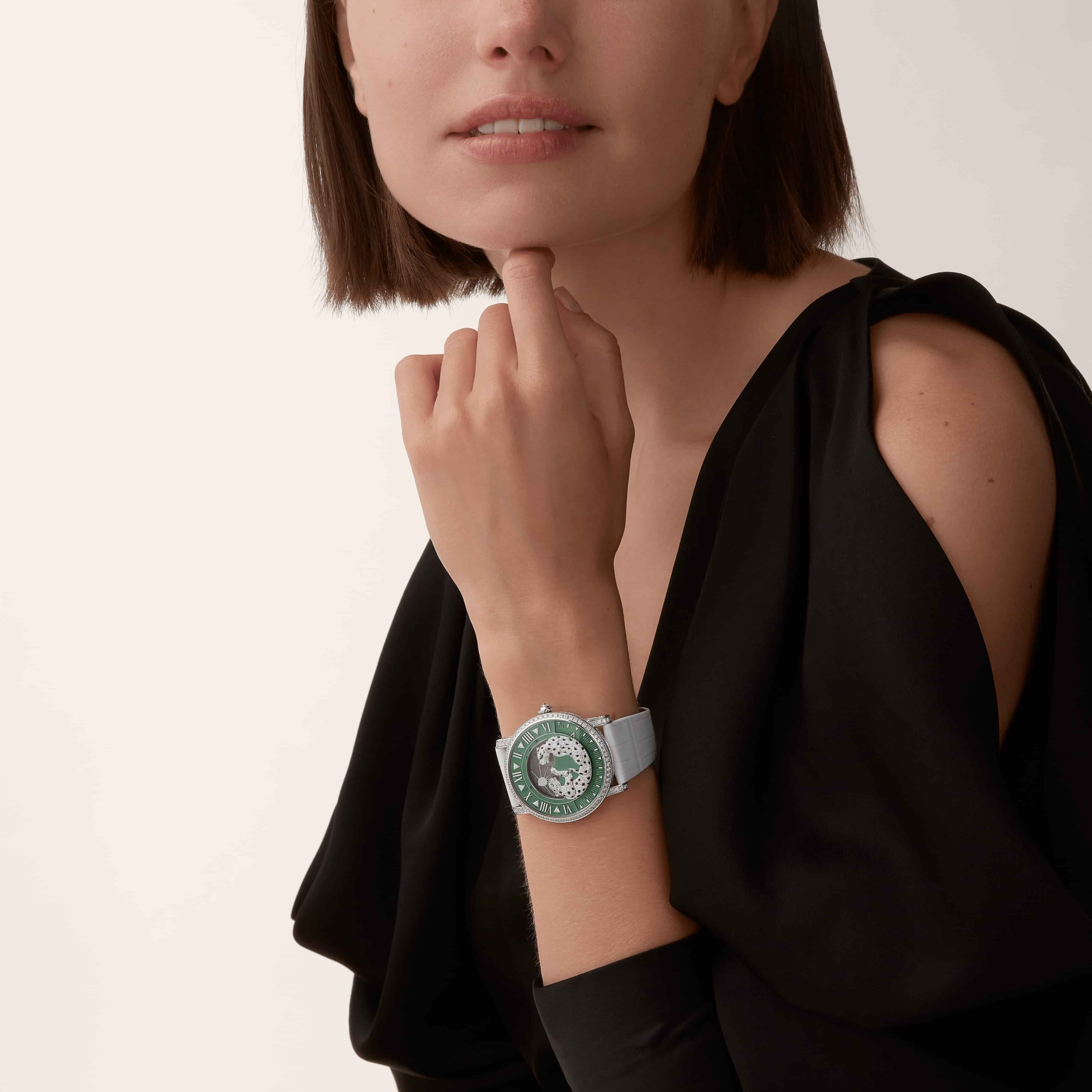 别急着扔！卡地亚表壳裂了还有救，方法全在这（图）